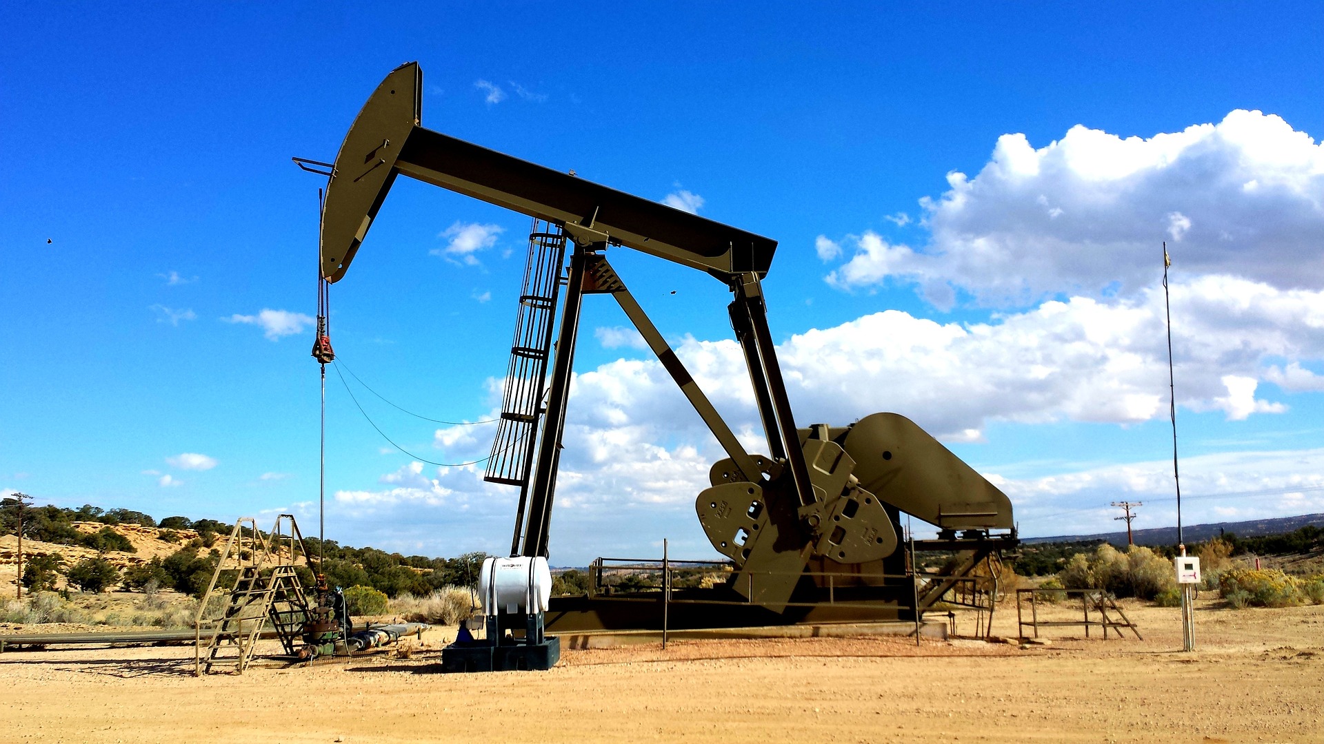 Picture of a Texas oil refinery.